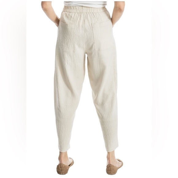 NWT Max Studio Textured Twill Barrel Leg Pull On Trousers, size Large - Picture 2 of 13